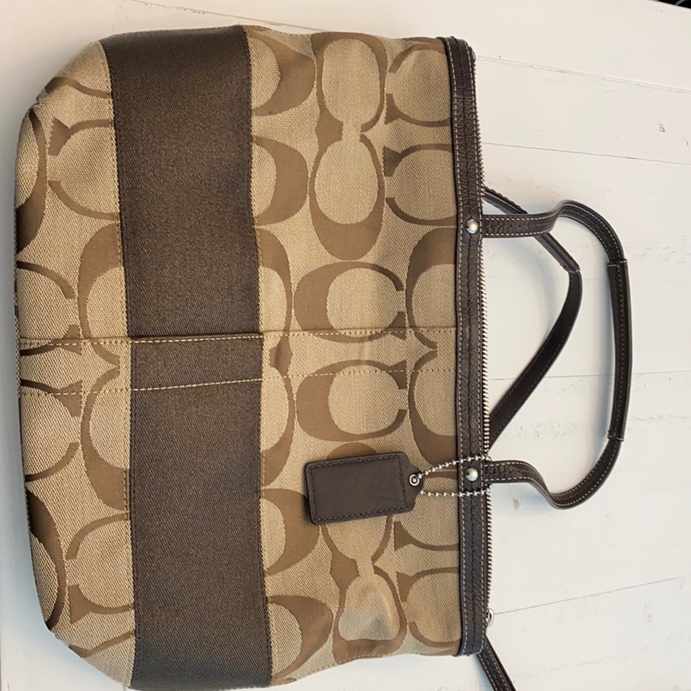 Coach shoulder bag